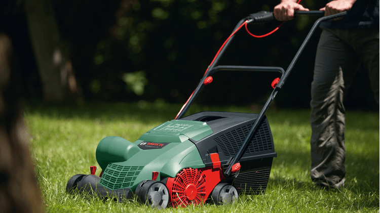 A Bosch Universalverticut: A Tökéletes Gyeplazító a Kerted Számára!